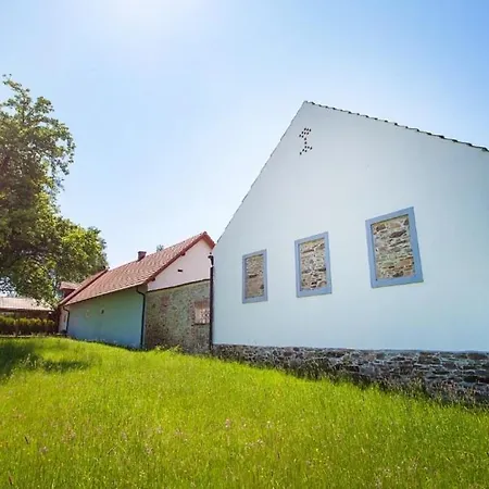 Chaloupka Vetrnik - Samota U Lesa 펜션 Rimov (Ceske Budejovice)